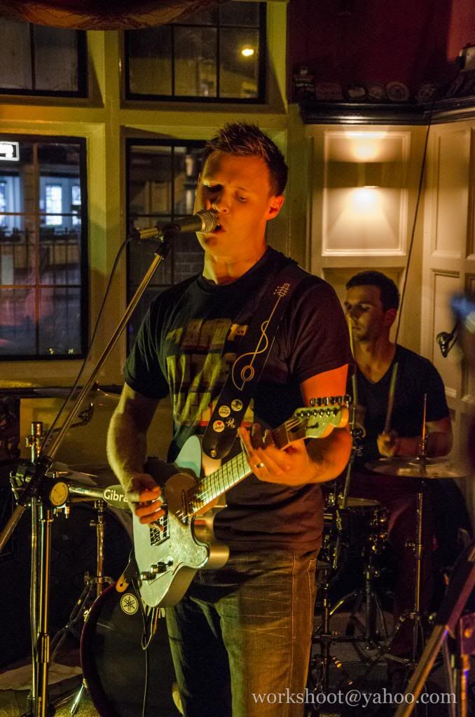 Growler Photos - Ash and Hayden at The Mulberry Tree