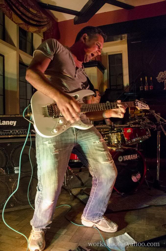 Growler Photos - James at The Mulberry Tree