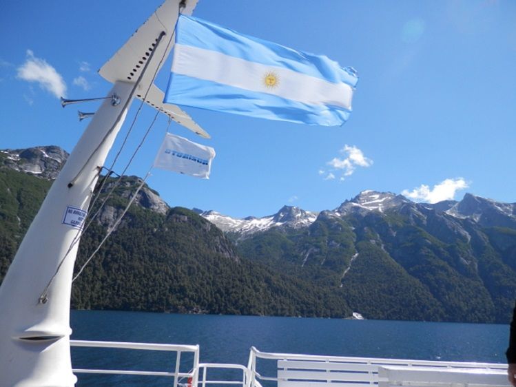 Etapa 6: Navegación Lago NAHUEL HUAPI, de Puerto BLEST a Puerto PAÑUELO - 100 años del maravilloso CRUCE ANDINO (2)