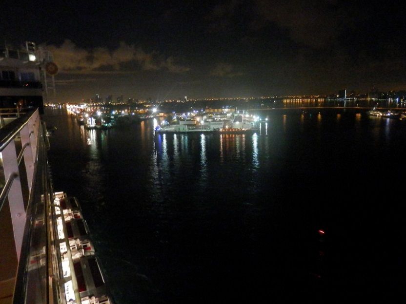 NCL EPIC transatlántico Barcelona-Miami, 20 Oct-2 Nov 2013 - Blogs de Atlántico - Día 14 (SAB 2-Nov): Temprana llegada a MIAMI, desembarque y a continuar viajando (2)