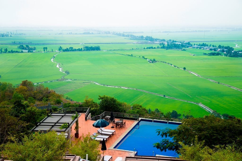 Cơ hội nghỉ dưỡng tại victoria núi sam 3n2đ chỉ 1.199.000vnd/ng - 1